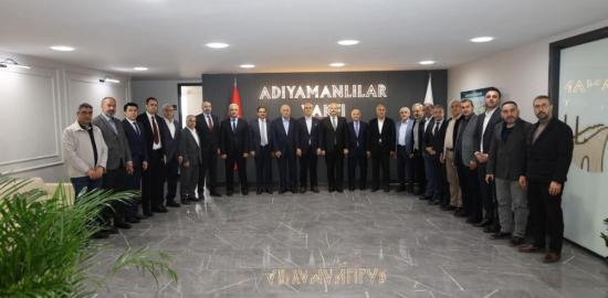 Adıyaman Valisi olarak atanan Küçük’e veda programı: Programa Hüseyin Teke de katıldı