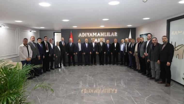 Adıyaman Valisi olarak atanan Küçük’e veda programı: Programa Hüseyin Teke de katıldı