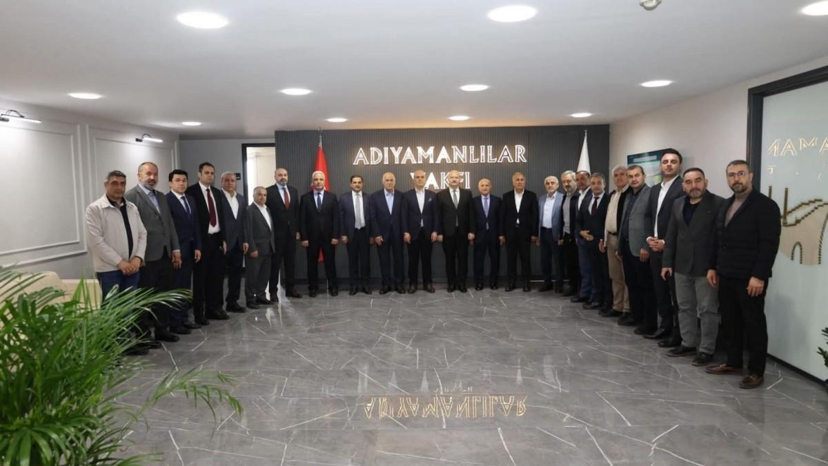 Adıyaman Valisi olarak atanan Küçük’e veda programı: Programa Hüseyin Teke de katıldı