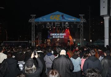 Nilüfer Genç Caz Evrencan Gündüz ile final yaptı