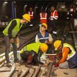 Bornova'da metro hattında raylar yenileniyor