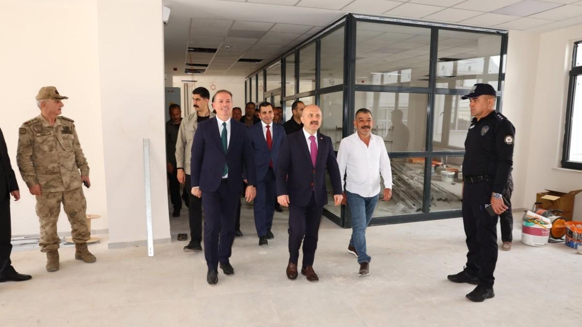 Vali Varol’dan Gölbaşı Halk Eğitim Merkezi inşaatında inceleme