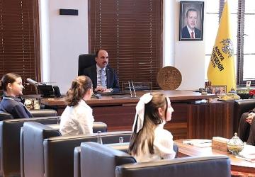 Başkan Altay, Çocuk Meclisi ve Gençlik Meclisi Üyeleriyle Buluştu