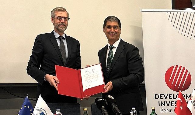 Avrupa Yatırım Bankası Türkiye'de yatırım faaliyetlerine, Türk şirketlerinin karbonsuzlaşmasını destekleyecek 200 milyon avro ile yeniden başlıyor