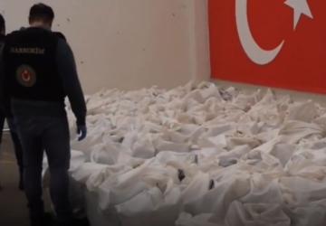 Kapıkule Gümrük Kapısı’nda 1,4 ton esrar ele geçirildi - Videolu Haber