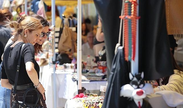 Konak'ta annelerden annelere el emeği hediye