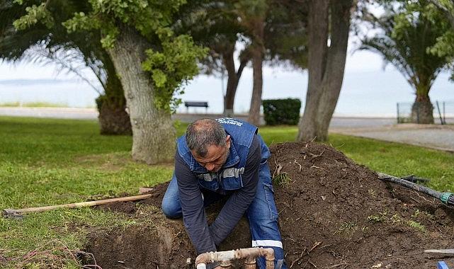 Burhaniye'de Yeşil Alan ve Parklarda Kapsamlı Çalışmalar Sürüyor