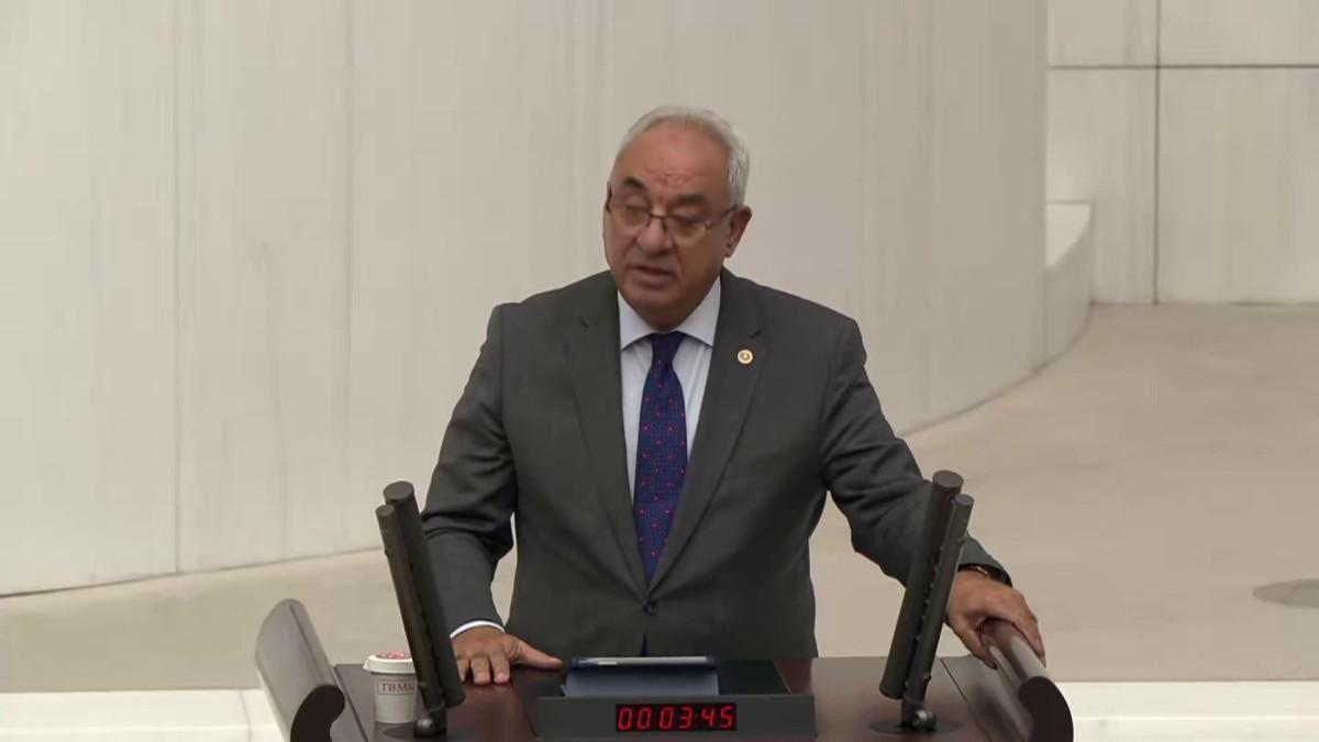 Önder Aksakal: Libya Genelkurmay Başkanı ve heyeti için başsağlığı diledi