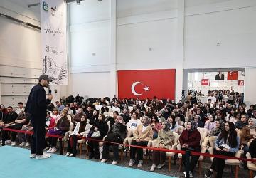 6. Karaman Kitap Günleri'nde Ünlü Yazarlar Okurlarıyla Buluşuyor