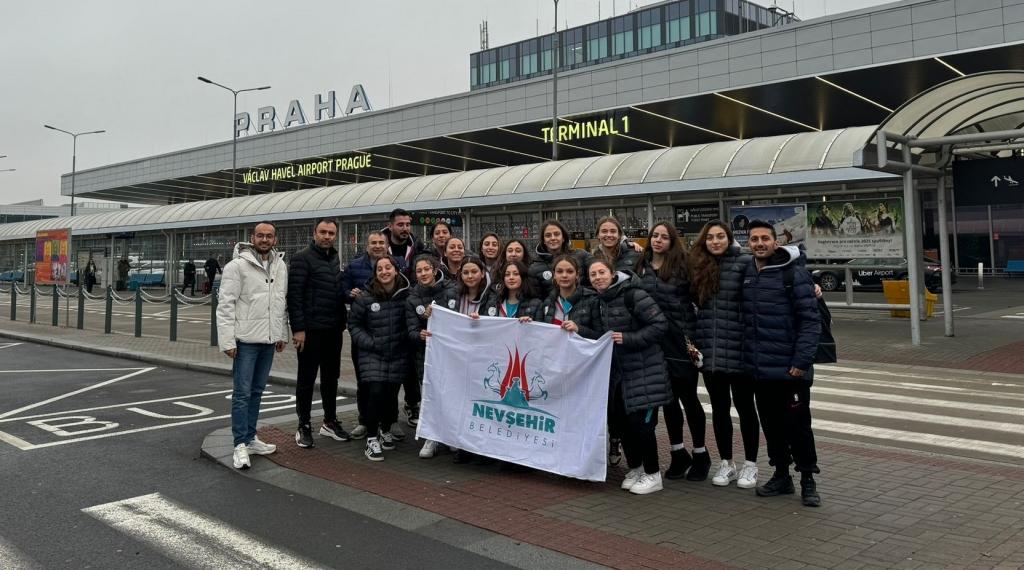 Nevşehir’in Sutopu Takımı Mücadele İçin Çekya’da