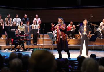 ‘Barış Manço şarkıları İzmir’de hep bir ağızdan söylendi’