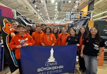 İzmirli gençlerden uluslararası arenada teknoloji zaferi