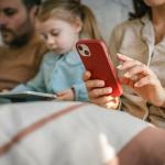 Kontrolsüz Ekran Kullanımı Psikolojimizi Nasıl Etkiliyor?