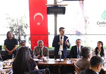 Hüseyin Can Güner Bahçelievler Esnafıyla Buluştu