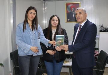 Adıyamanlı Yazar Hüseyin Bulut, 'Mucize Peşinde Eve Dönüş' kitabı için okurlarıyla buluşuyor - Videolu Haber