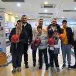 Bilgievleri'nden baba-oğul bowling turnuvası