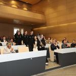 Nilüfer'in genç sporcuları başarılarını belediye meclisinde paylaştı