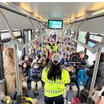 Konya Büyükşehir'in Nezaket Otobüsü Öğrencilere Trafik Kültürünü Aşılıyor