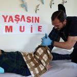 Çeşme Belediyesinden bayram öncesi anlamlı destek: Ev temizliği ve kişisel bakım hizmeti