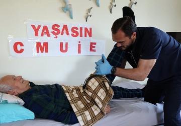 Çeşme Belediyesinden bayram öncesi anlamlı destek: Ev temizliği ve kişisel bakım hizmeti