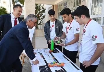 Kemer'de TÜBİTAK 4006 Bilim Fuarı
