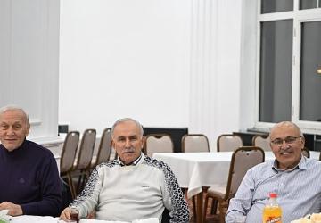 Eski Başkanlar İftar Sofrasında Bir Araya Geldi