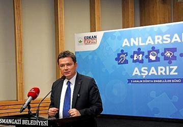 Başkan Erkan Aydın Engelleri Sevgiyle Aştı