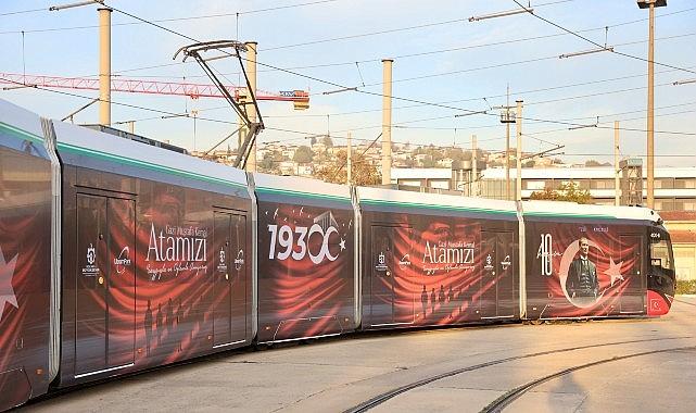 Otobüs ve tramvaylarda Ata'ya saygı