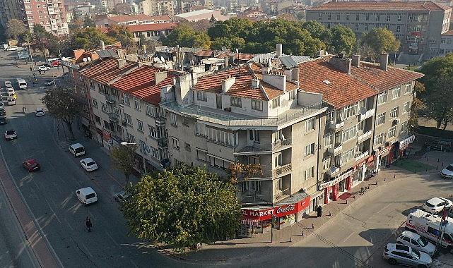 Başkan Altay Beşyol Kavşağı'nda Kamulaştırdıkları 8 Binada Yıkım Çalışmalarını Tamamladıklarını Açıkladı