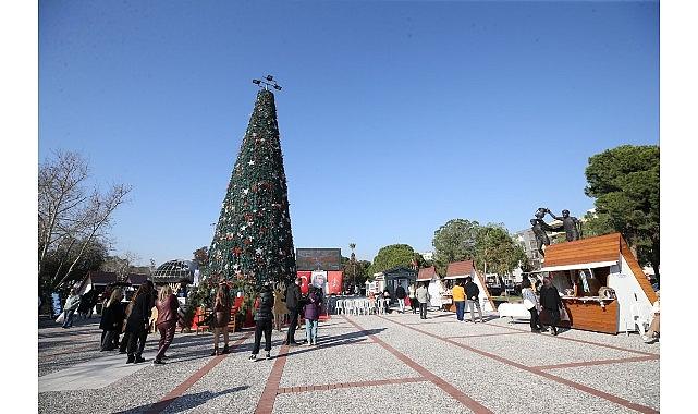 Karşıyaka ışıl ışıl olacak: 'Yeni Yıl Şenliği' 13 Aralık'ta başlıyor!