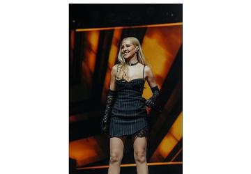 Derya Uluğ, Okan Üniversitesi Bahar Şenliği Sahnesindeydi