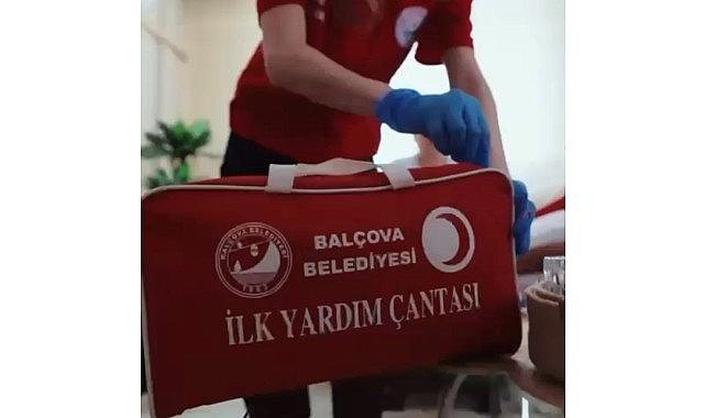 Balçova'da Sosyal Belediyeciliğin Yeni Adımı: Evde Sağlık ve Hasta Nakil Hizmeti Başladı