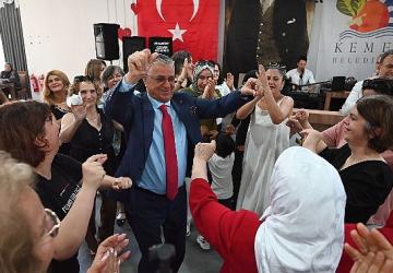 Kemer Belediyesi'nden Anneler Günü etkinliği