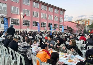 Başkan Çerçioğlu Ramazan Ayının Bereketini Aydın'ın Dört Bir Yanına Taşımaya Devam Ediyor
