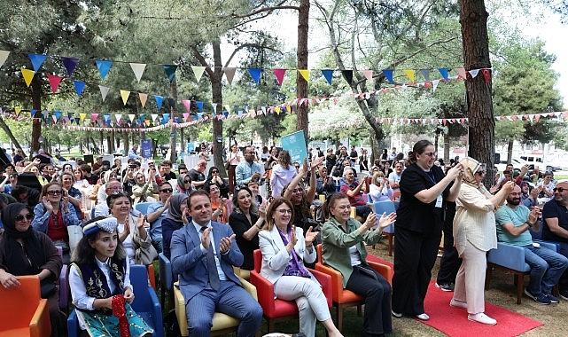 Nilüfer'de engeller sevgi ile aşılıyor
