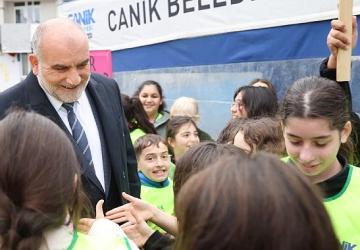 Başkan Sandıkçı: “Gençlerimize doğa ve çevre bilinci kazandırmaya devam ediyoruz"