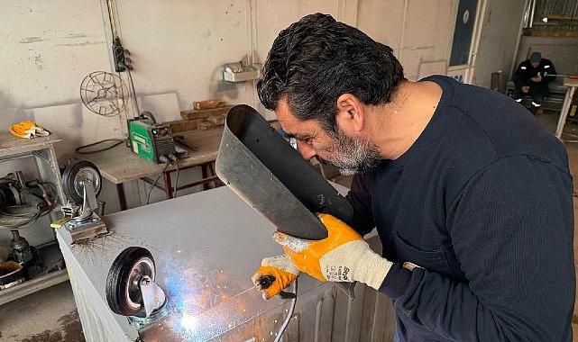 Kartepe'de Çöp Konteynerlerine Yeni Görünüm