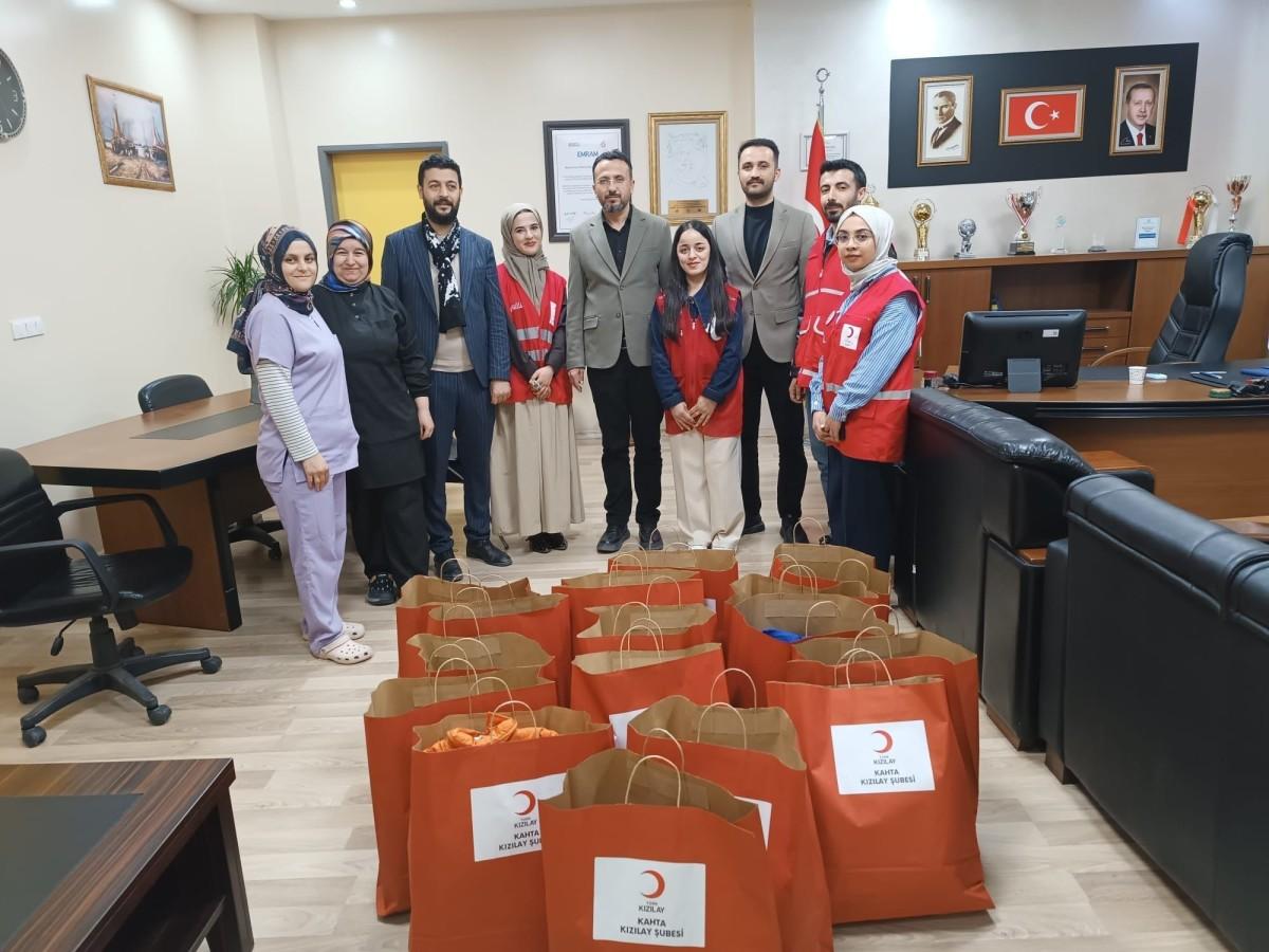 Kızılay heyetinden Kahta'ya anlamlı hastane ziyareti
