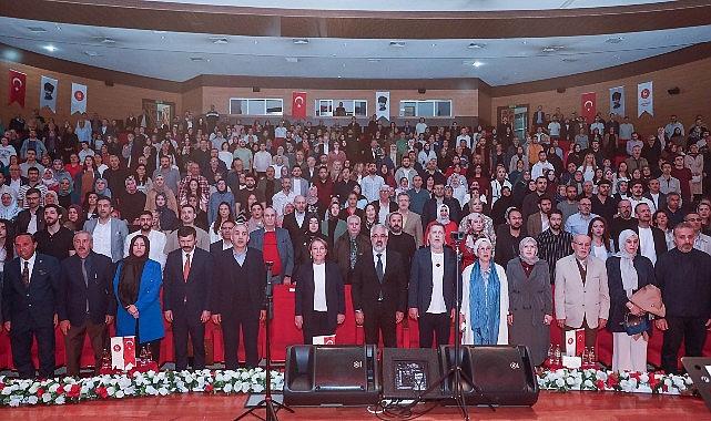 “Ahmet Özhan Konseri ve Söyleşi Programı" Yoğun Katılımla Gerçekleşti