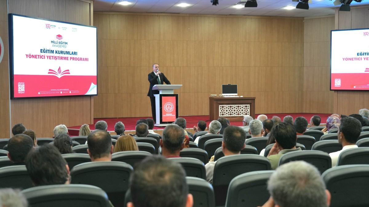 Adıyaman’da ‘Eğitim Kurumları Yönetici Yetiştirme Programı’ düzenlendi
