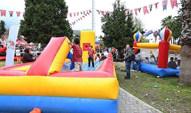 Kemer Belediyesi'nden çocuklara 23 Nisan Festivali