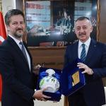 Macaristan Büyükelçisi Matis, Büyükakın'a konuk oldu