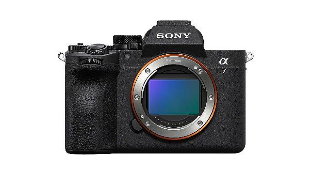 Sony, Yeni Nesil Alpha 7 V Full-Frame Fotoğraf Makinesi ve FE 28-70mm F3.5-5.6 OSS II Standart Zoom Lensini Tanıttı