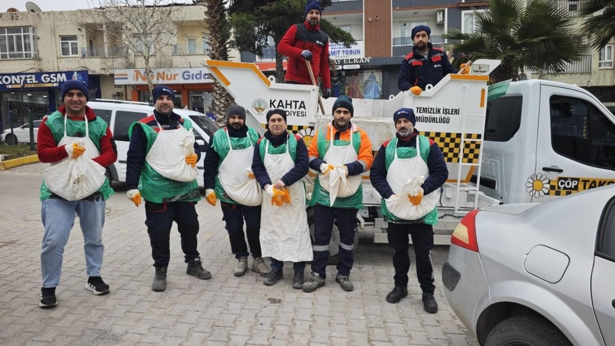 Kahta Belediyesi’nden soğuk hava ve buzlanmaya karşı çalışma
