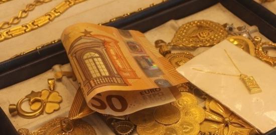 Altında Son Durum:15 Nisan 2026 Gram ve çeyrek altın kaç TL oldu? Altın fiyatları ne kadar?