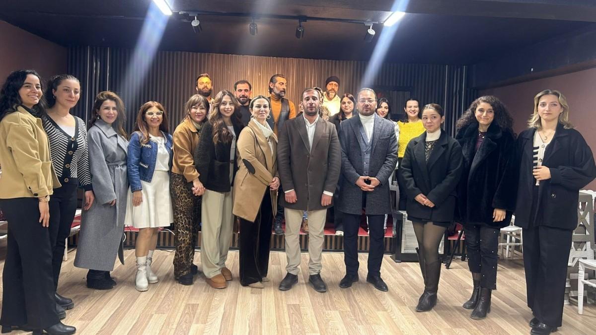 Adıyaman'da Genç Nesiller Derneği’nden özel şiir dinletisi - Videolu Haber