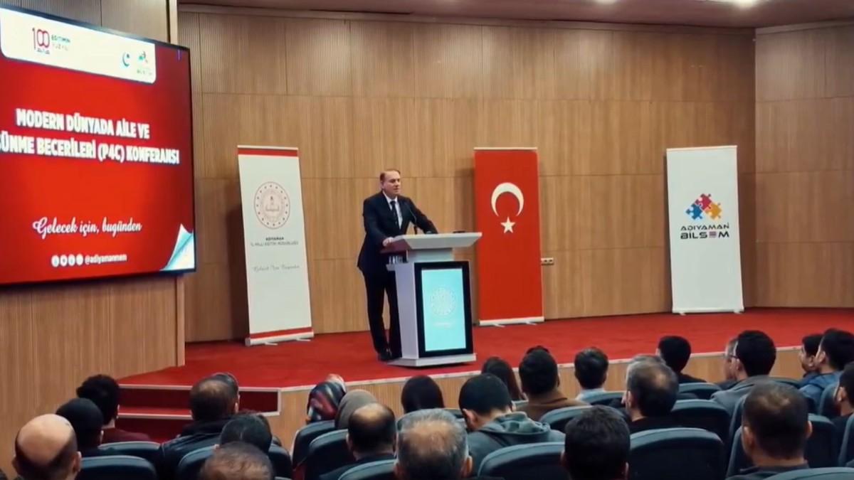 Adıyaman’da Aile ve Düşünme Becerileri Konferansı düzenlendi - Videolu Haber