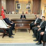 Müdür Ali Tosun Samsat Belediye Başkanı Halil Fırat’ı makamında ziyaret etti