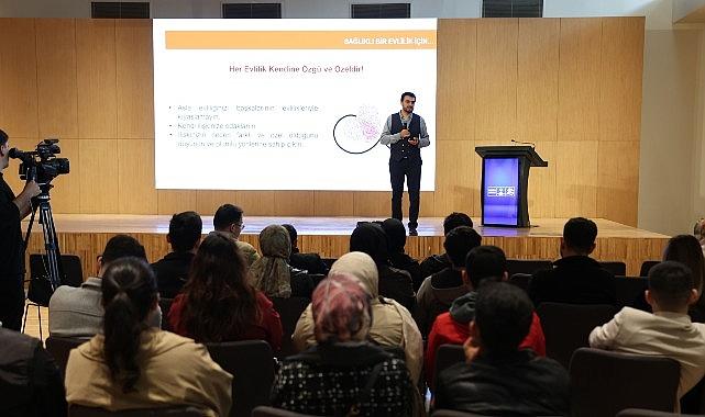 Konya Büyükşehir Yeni Evli Çiftler İçin “Evlilik Eğitim Programı" Başlattı