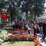 “Öz annemizsiniz, hepimiz sizin çocuklarınızız"